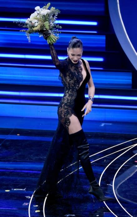chi veste versace a sanremo
